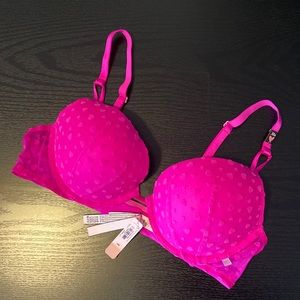 NWT Victoria Secret push up bra